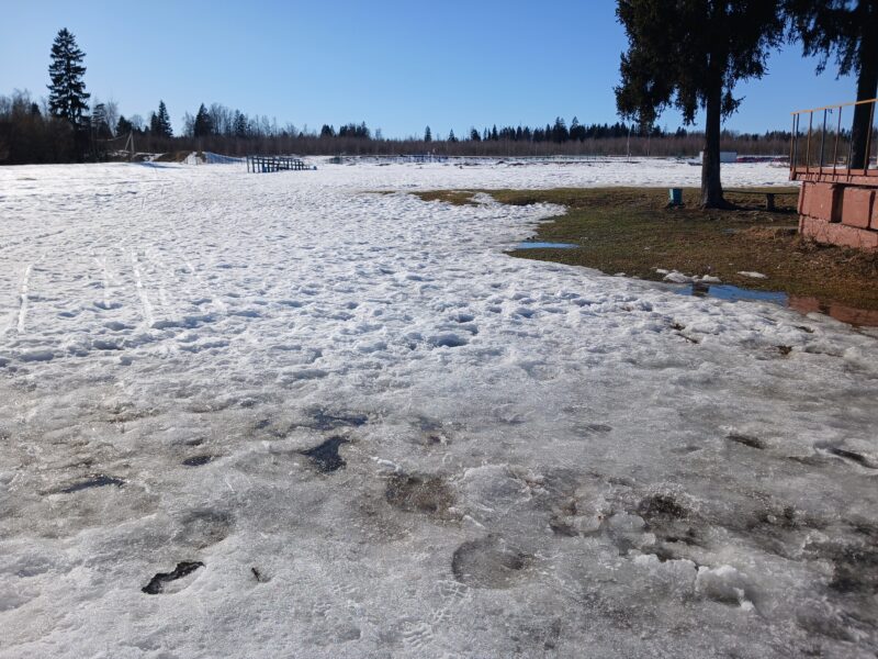 Трасса лыжная Тучково, состояние на 21 марта 2026 по отзыву, фото 2. Начало трассы стадион